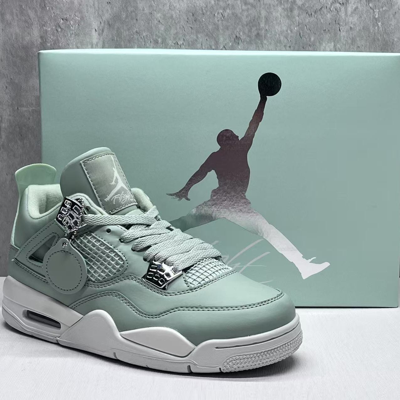 Jordan 4 Retro 'Abundance / Seafoam'